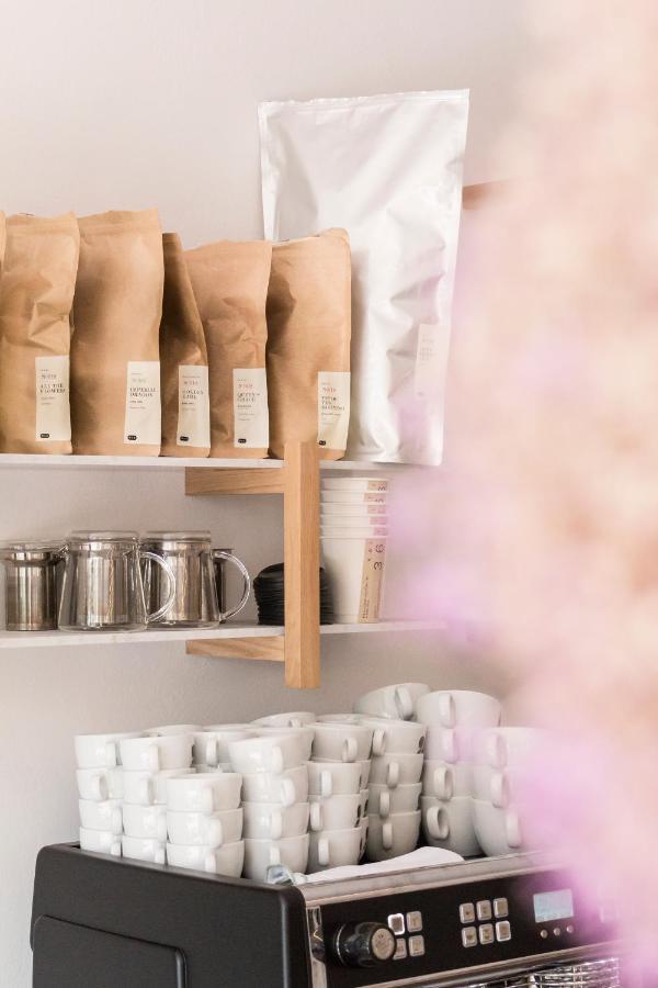 Kai 36 - Hotel Zwischen Fels Und Fluss Graz Luaran gambar Coffee beans at a coffee shop