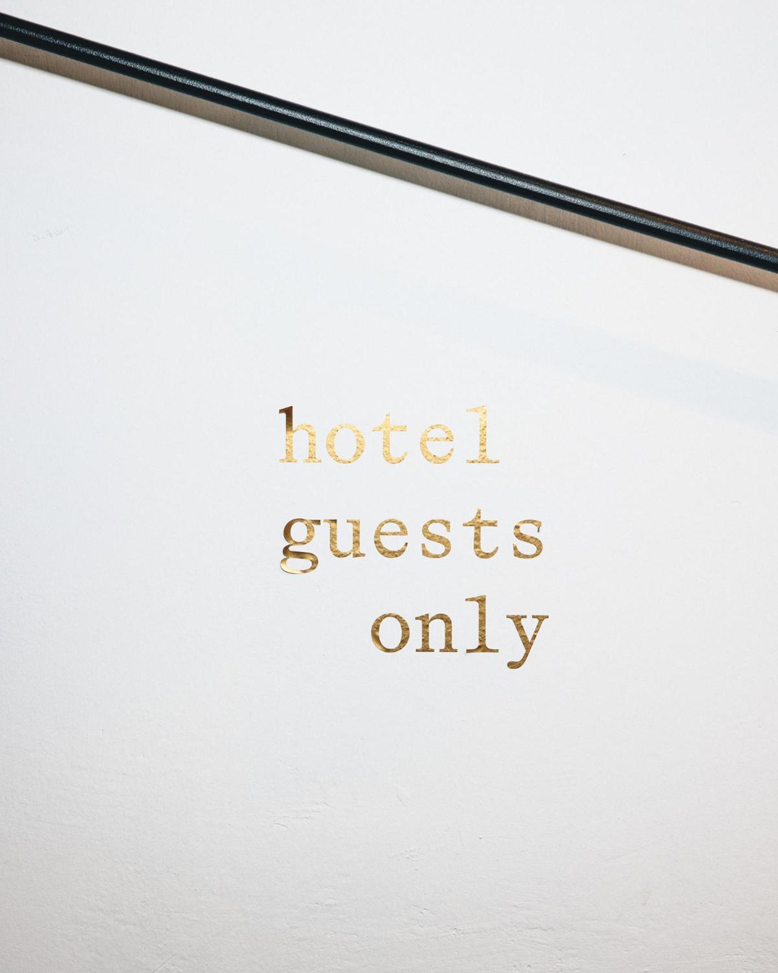 Kai 36 - Hotel Zwischen Fels Und Fluss Graz Luaran gambar Gold leaf used for printing