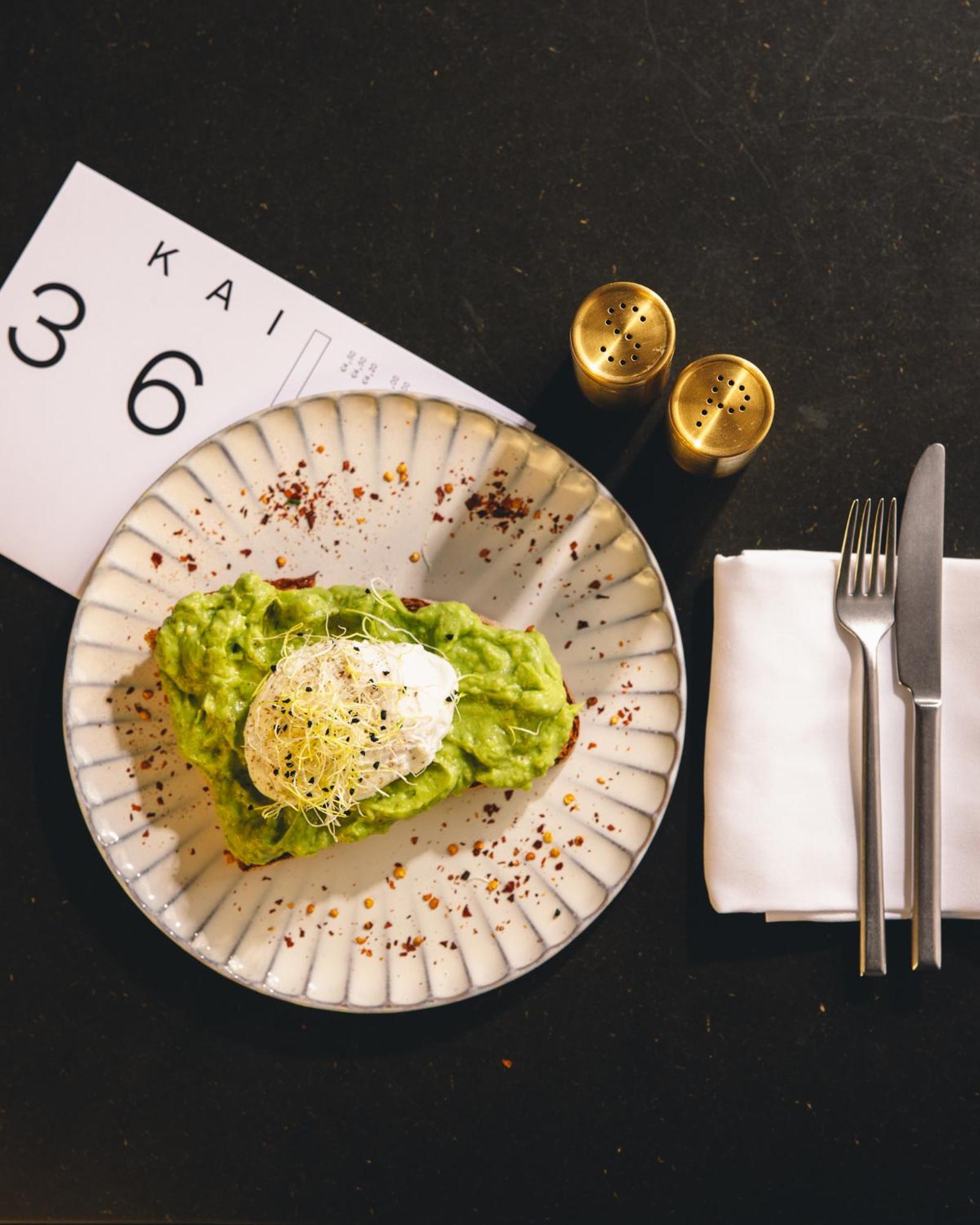 Kai 36 - Hotel Zwischen Fels Und Fluss Graz Luaran gambar Avocado and poached egg