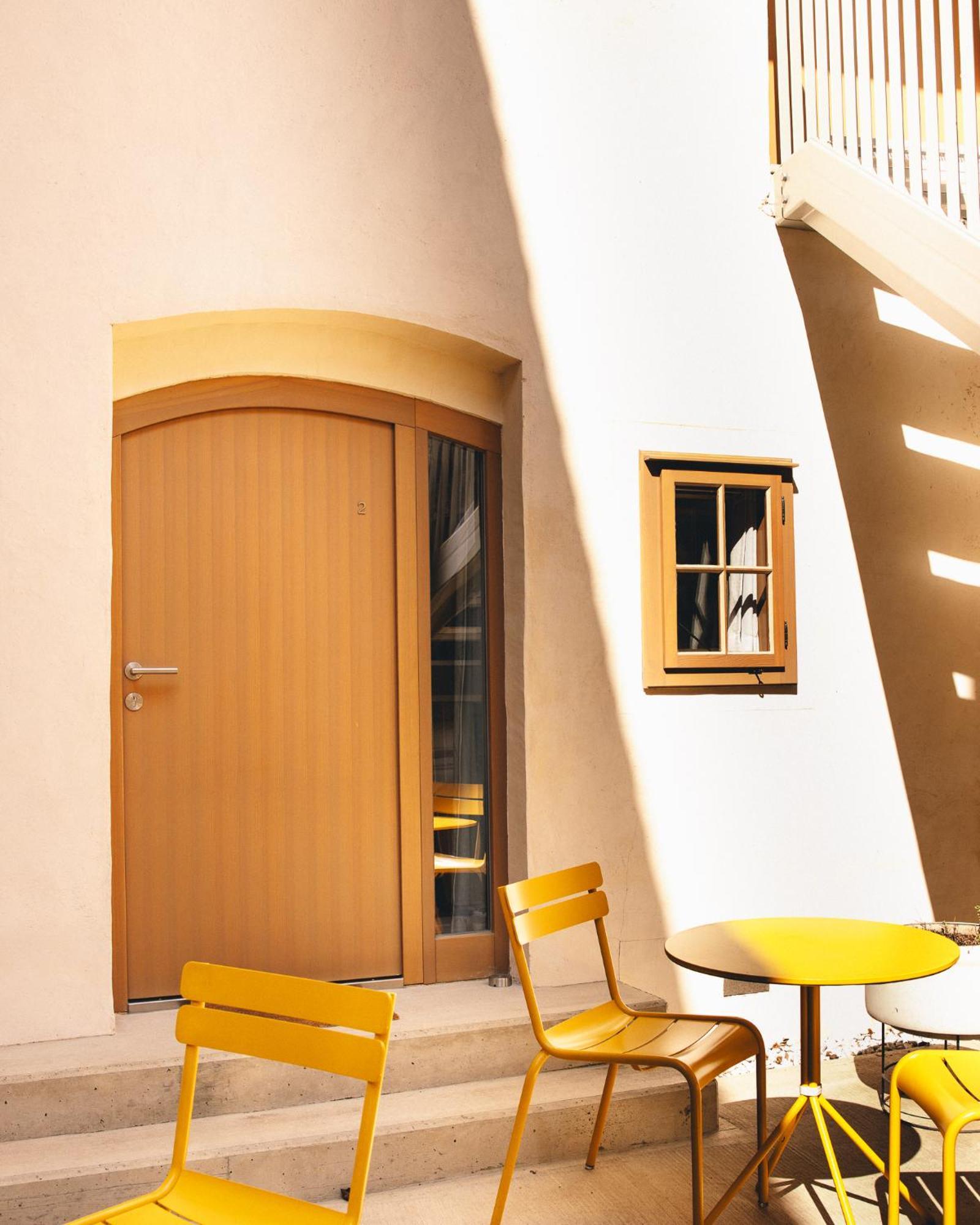 Kai 36 - Hotel Zwischen Fels Und Fluss Graz Luaran gambar A door